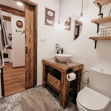 V Rezidencii Opera Lägenhet Banská Štiavnica