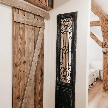 V Rezidencii Opera Apartment *